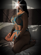 I am Lexus Wolf and I am certain that my genuine, playful and sultry personality will have you at ea Goulburn Escorts